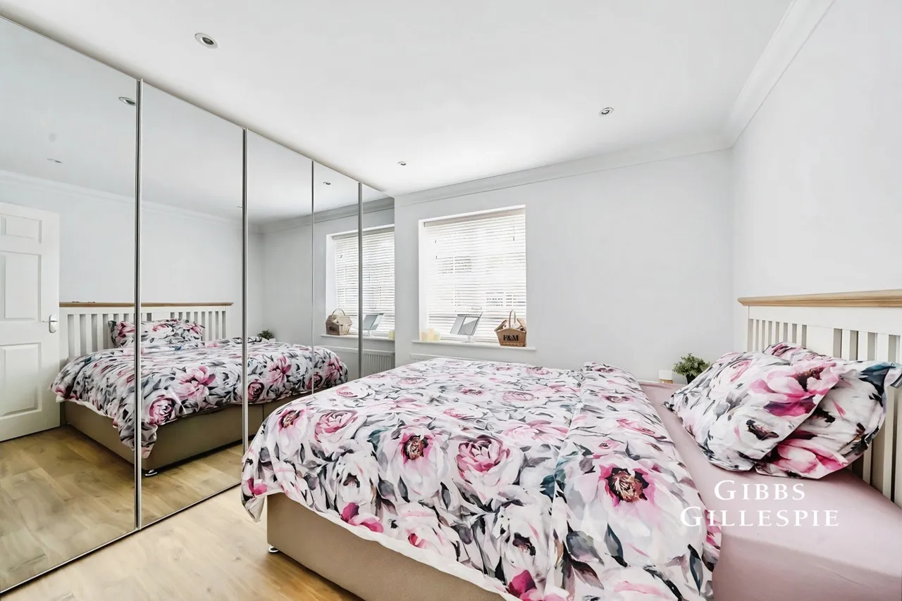 High Street, Rickmansworth Fees Apply, WD3, photo 5