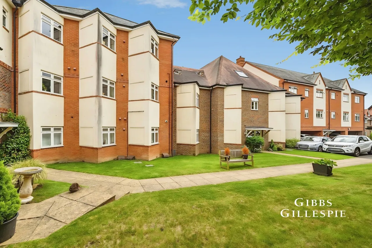 High Street, Rickmansworth Fees Apply, WD3, photo 10