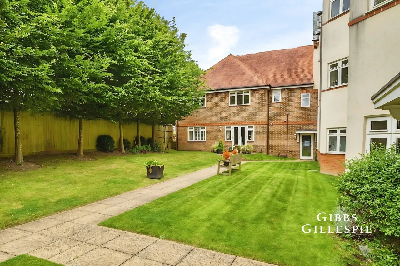 High Street, Rickmansworth Fees Apply, WD3, photo 9