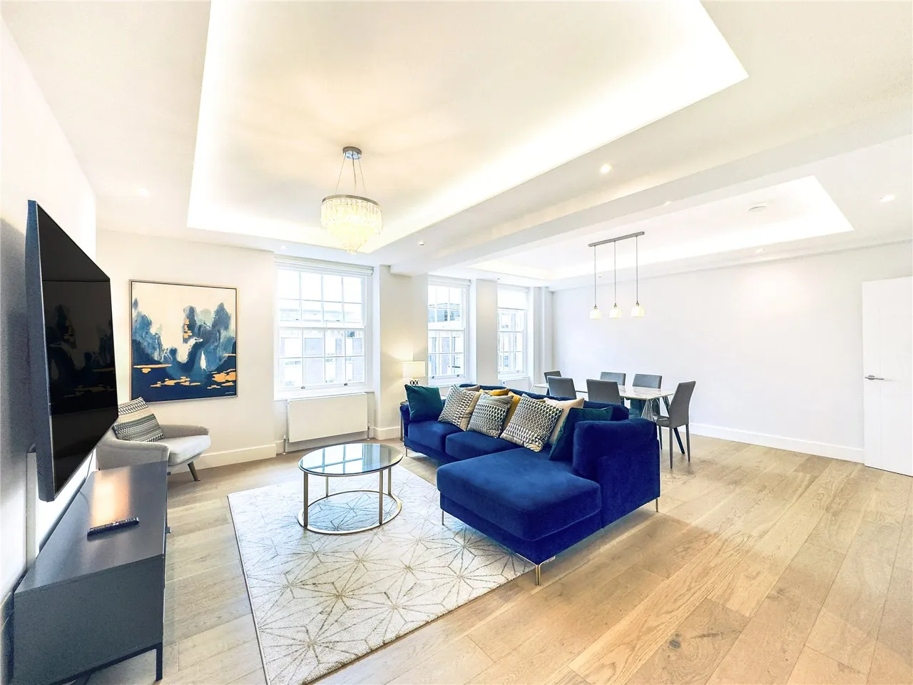 3 bed flat to rent, Portman Square, Marylebone, W1H