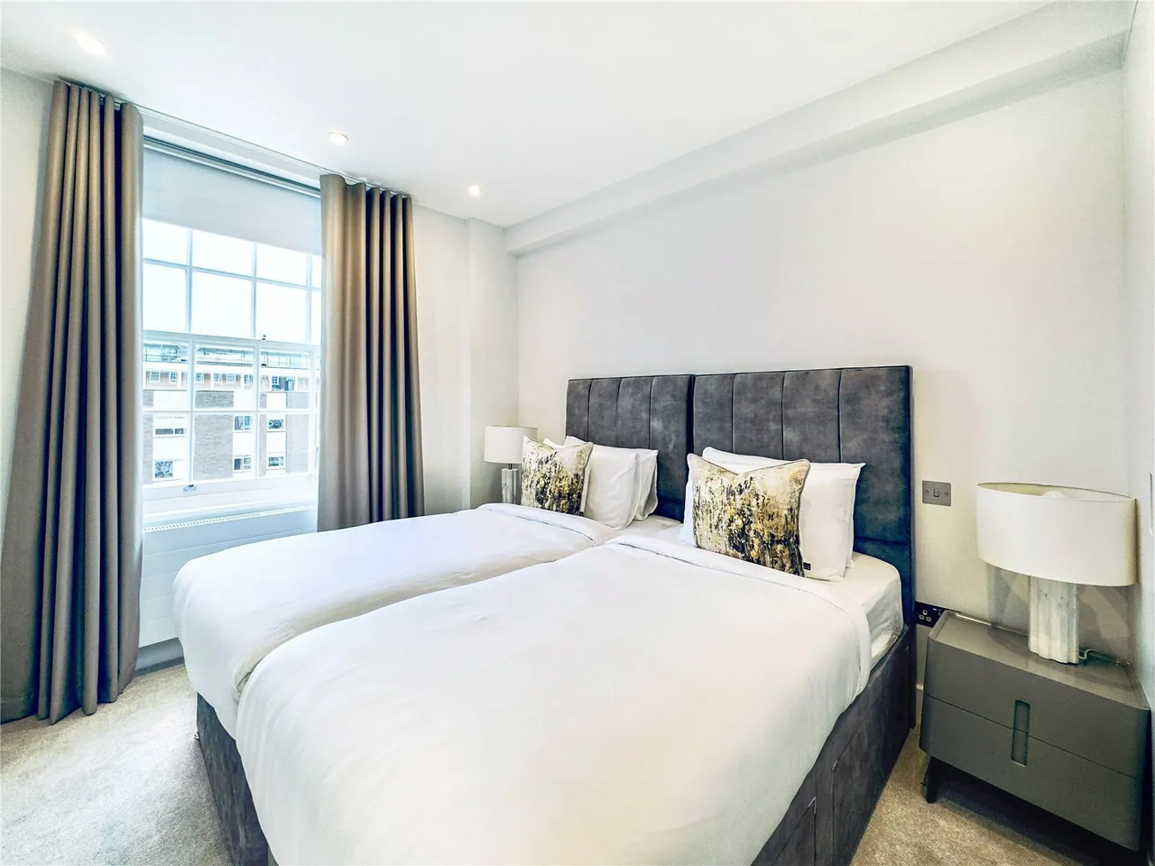 Portman Square, Marylebone, W1H, photo 9