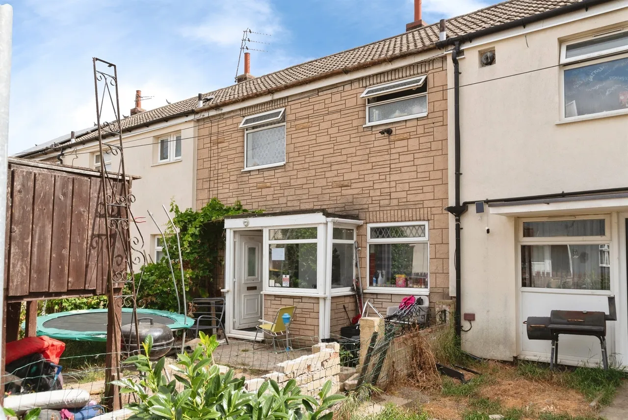 3 bed house for sale — Faircourt, Hull