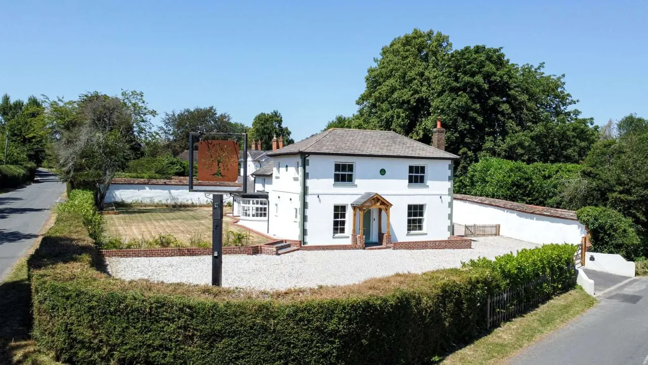 5 bed house for sale — Ramsdell Road, Monk Sherborne, Tadley, Hampshire, RG26 5HS