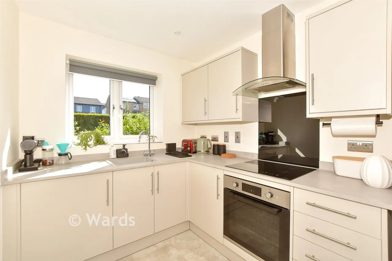 Arras Close, Folkestone, CT19, photo 2