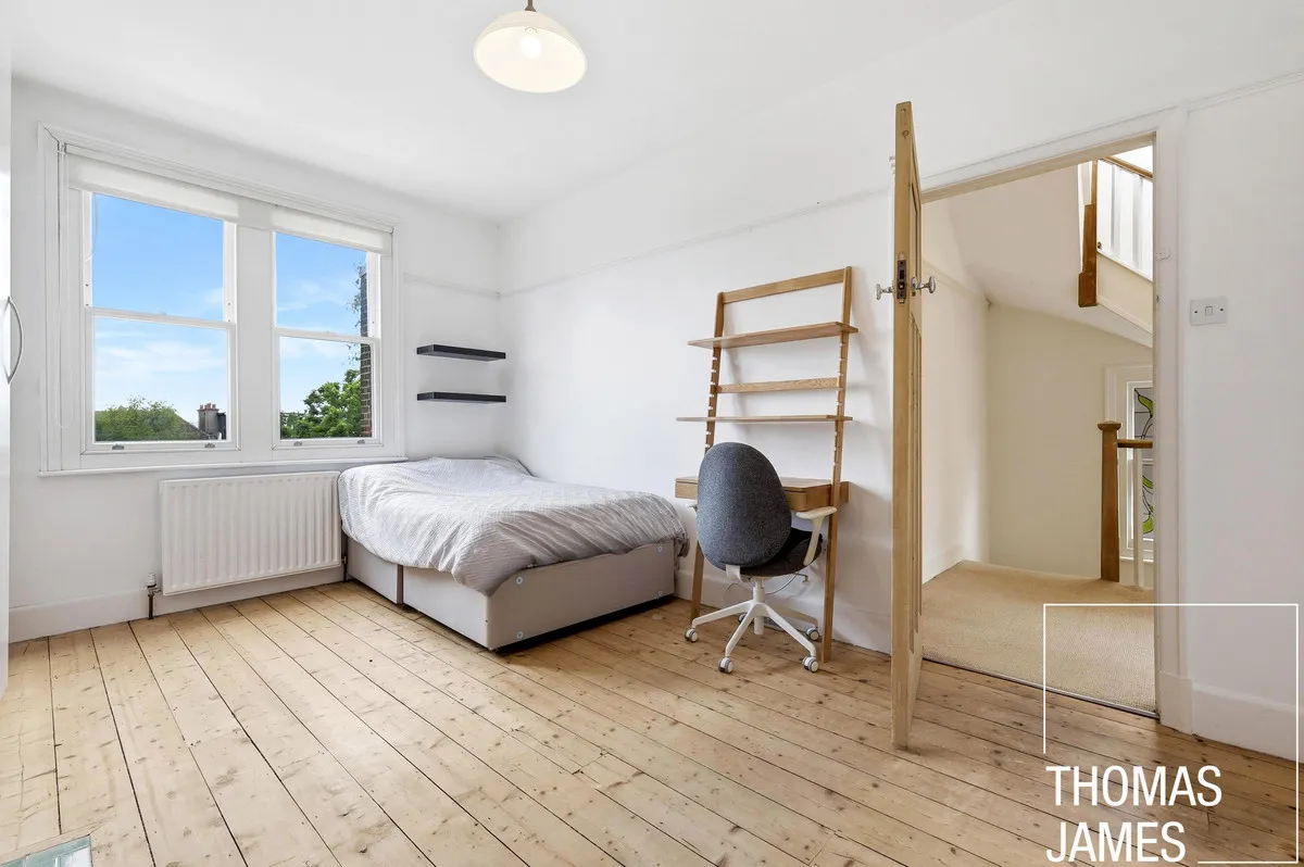 London, N13, photo 25