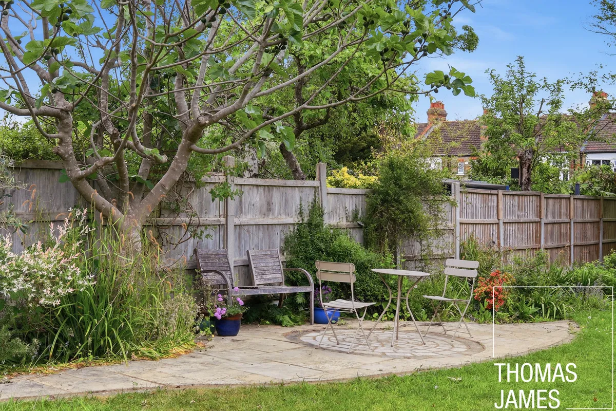 London, N13, photo 10
