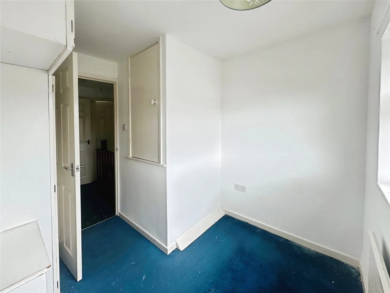Queens Crescent, Upton, CH2, photo 15