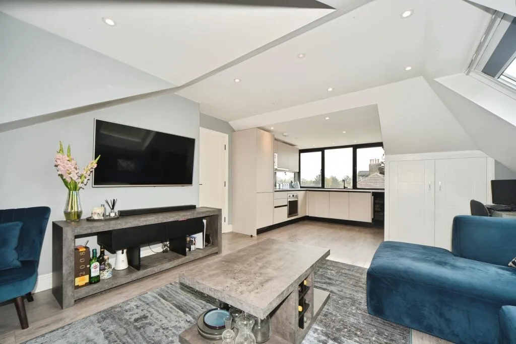 Elmers End Road, BR3, photo 2