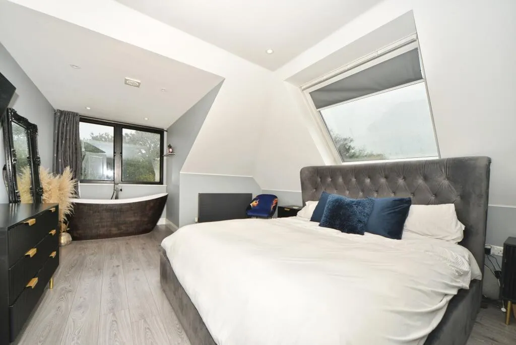 Elmers End Road, BR3, photo 7