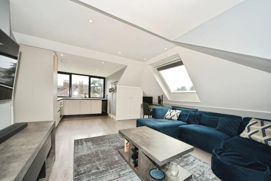 Elmers End Road, BR3, photo 3