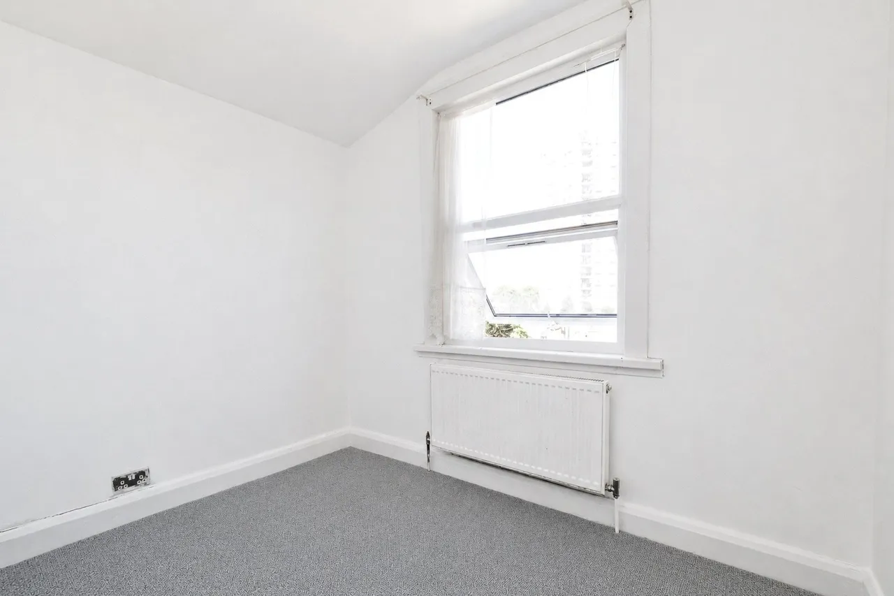 Sutton Court Road, Plaistow, London, E13, photo 13
