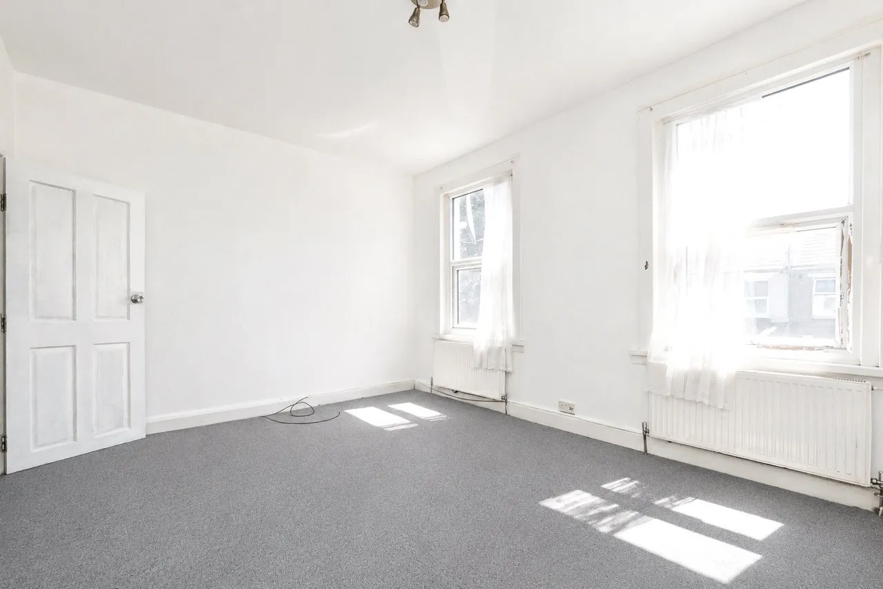 Sutton Court Road, Plaistow, London, E13, photo 10