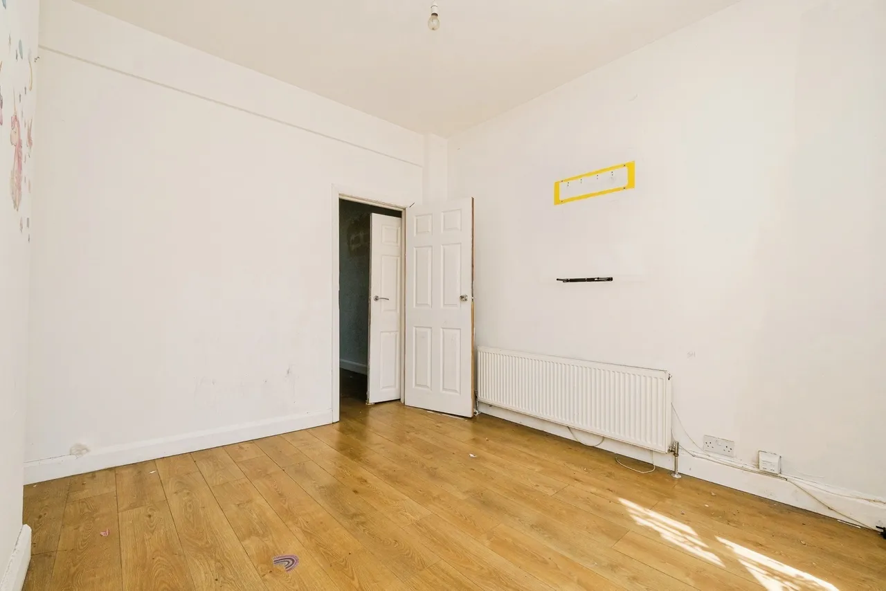 Sutton Court Road, Plaistow, London, E13, photo 7