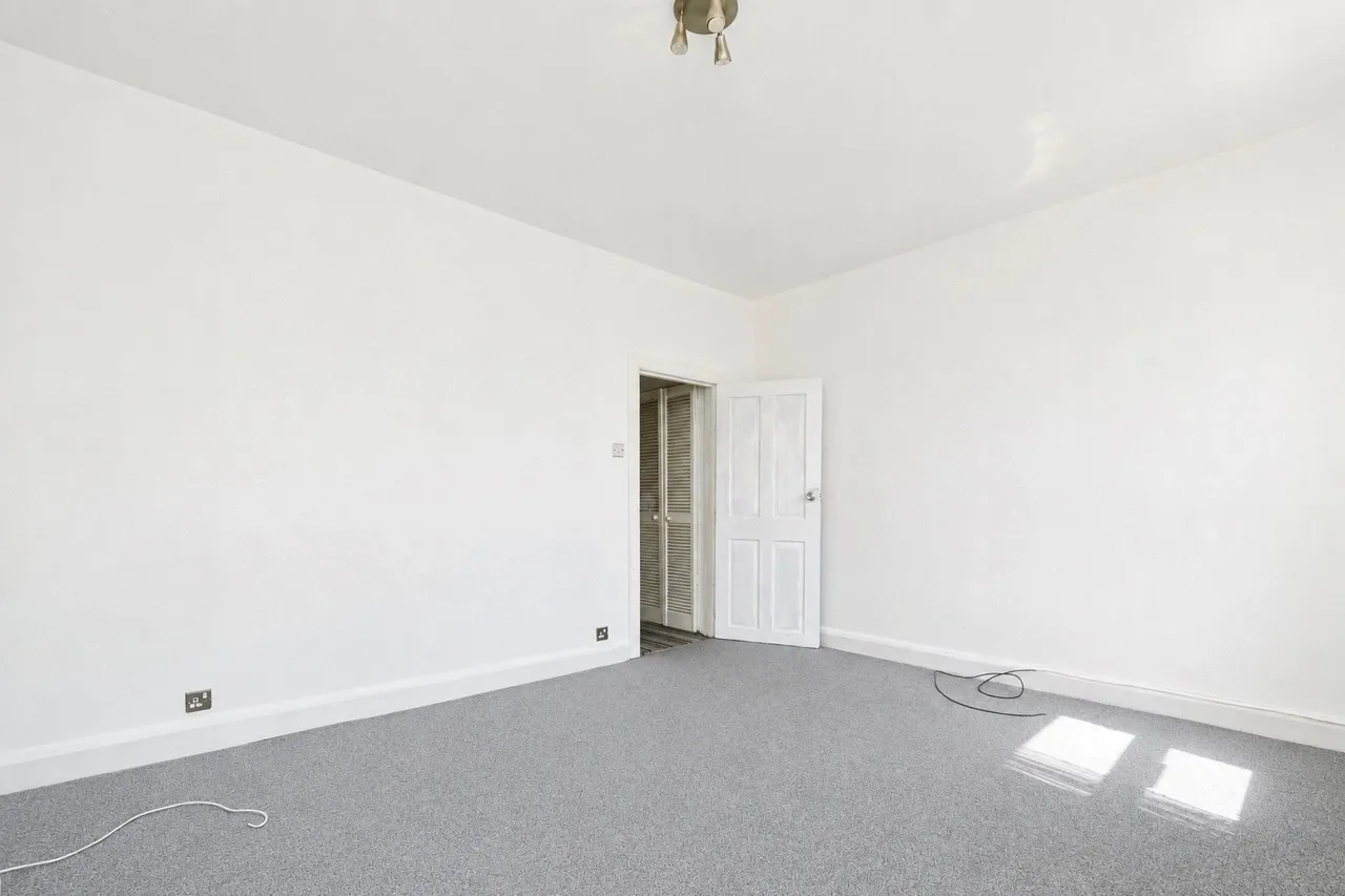 Sutton Court Road, Plaistow, London, E13, photo 12