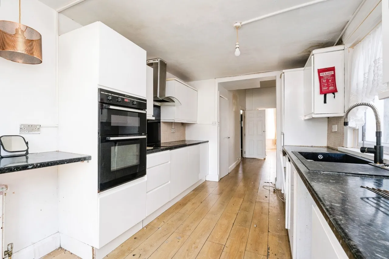 Sutton Court Road, Plaistow, London, E13, photo 9