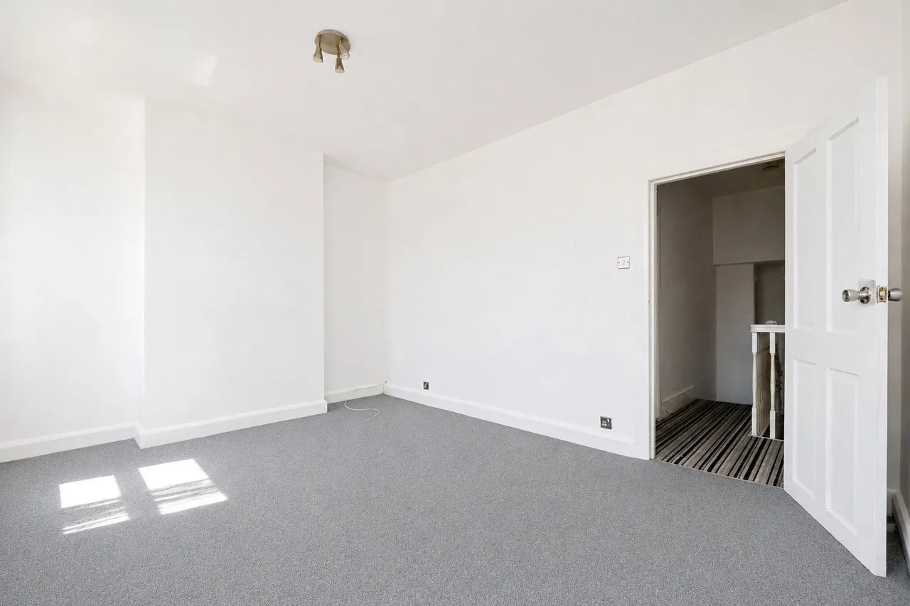 Sutton Court Road, Plaistow, London, E13, photo 11