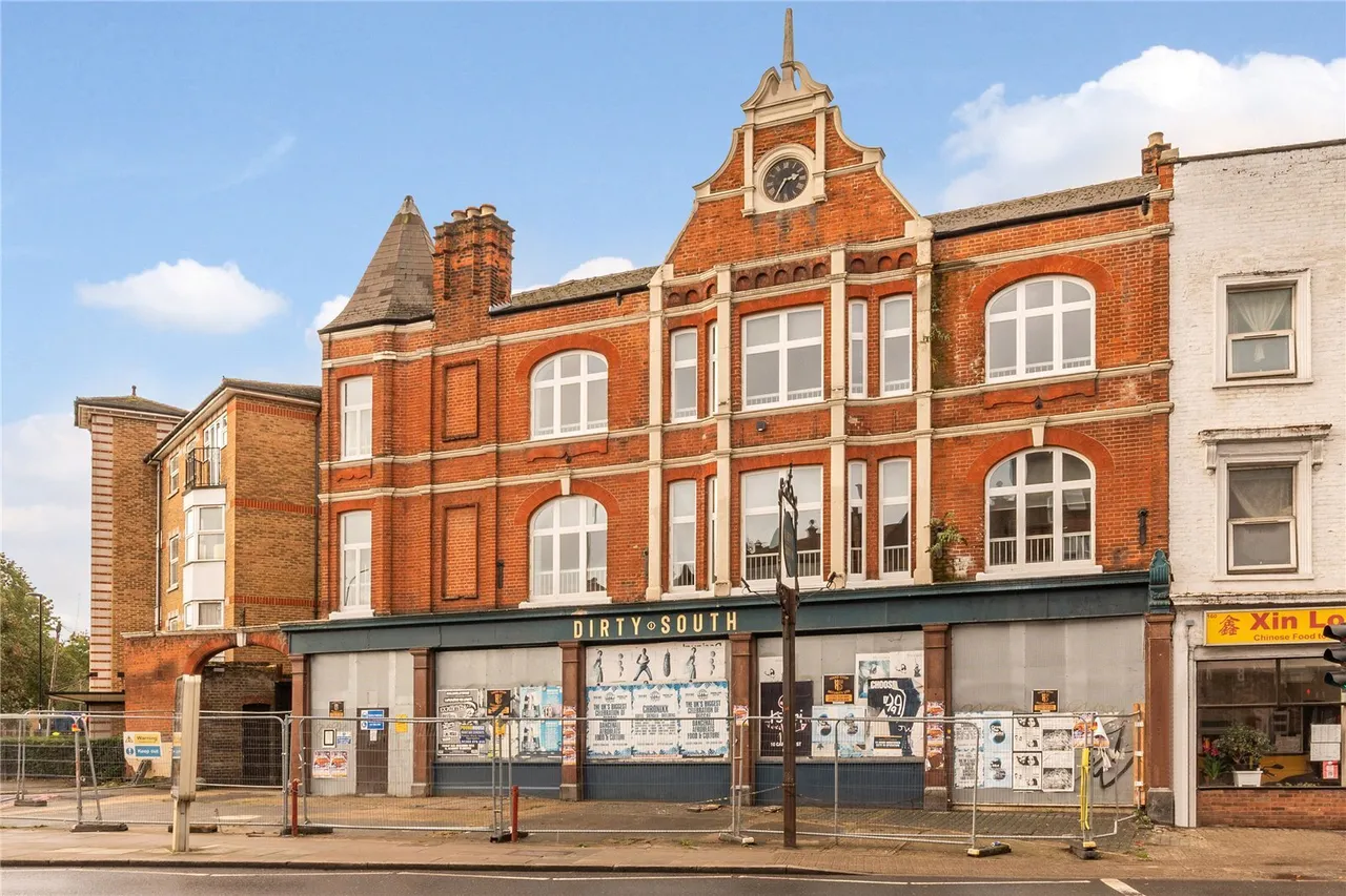 Lee High Road, London, SE13, photo 3