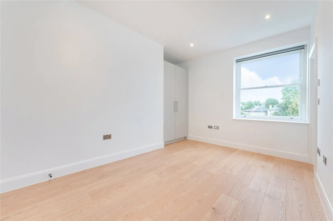 Lee High Road, London, SE13, photo 7