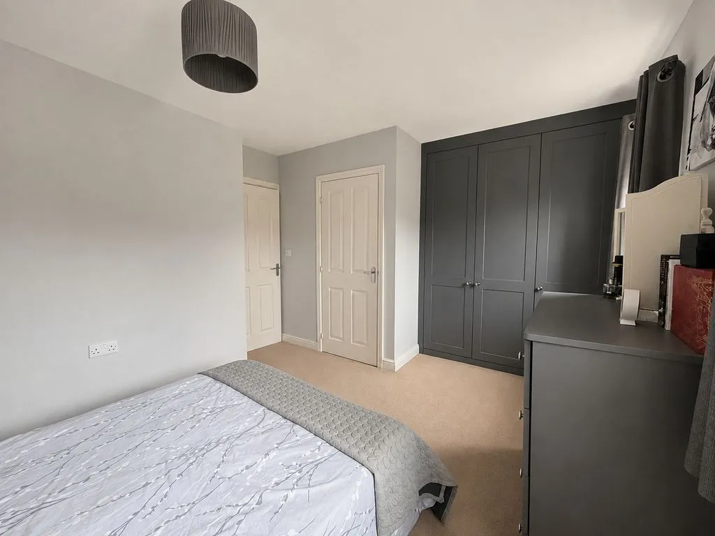 Tulip Grove, Streetly, B74, photo 12