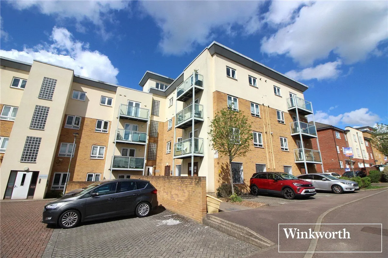 2 bed flat to rent, Todd Close, Borehamwood, WD6