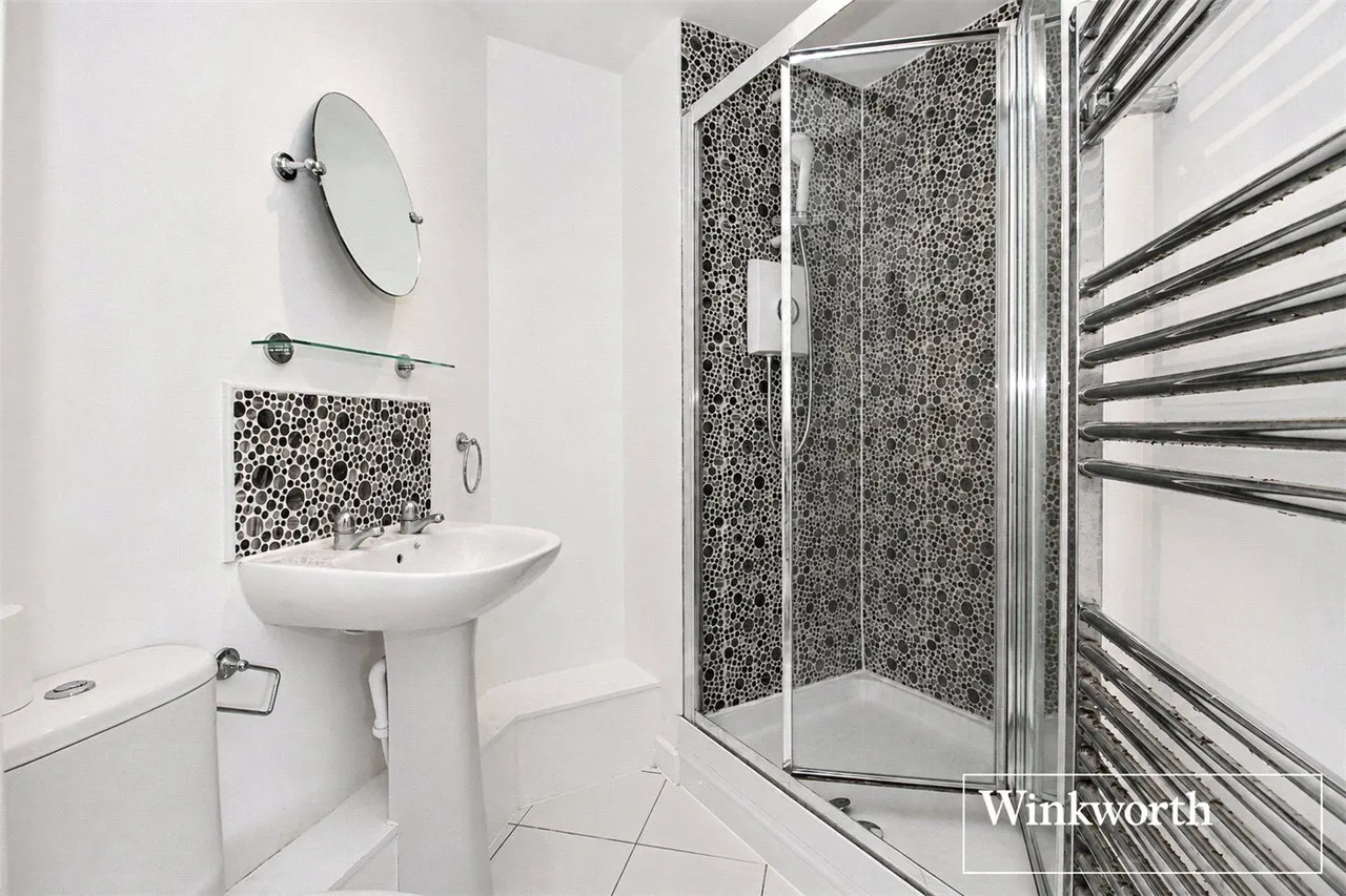 Todd Close, Borehamwood, WD6, photo 7