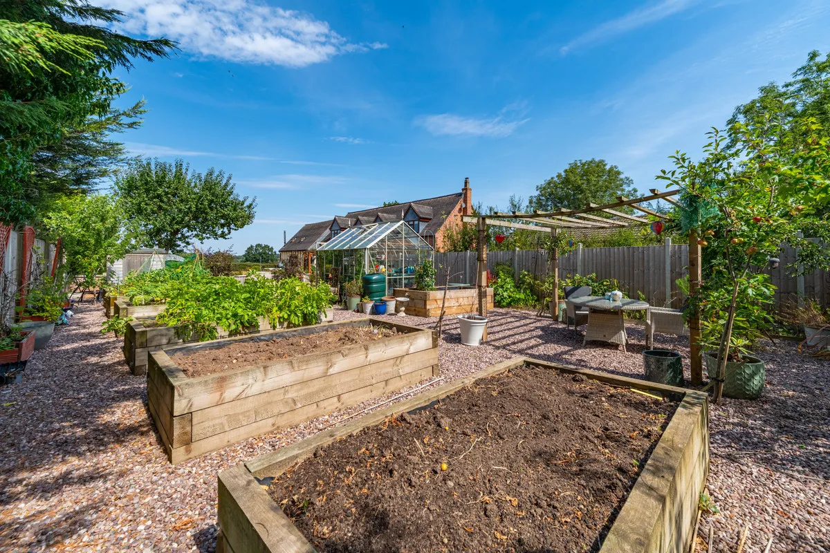Woodhouses, Yoxall, DE13, photo 36