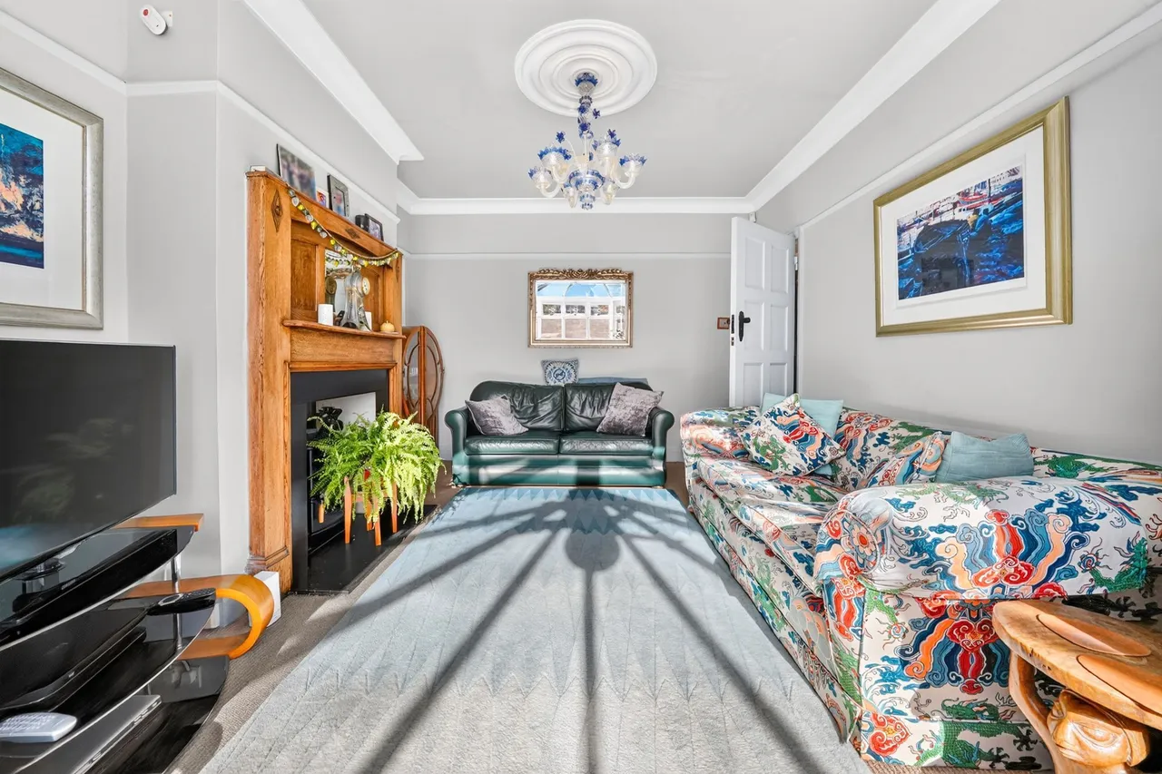 Broadmead Road, Woodford Green, IG8, photo 14