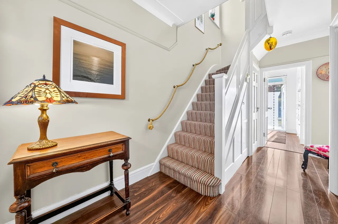 Broadmead Road, Woodford Green, IG8, photo 5