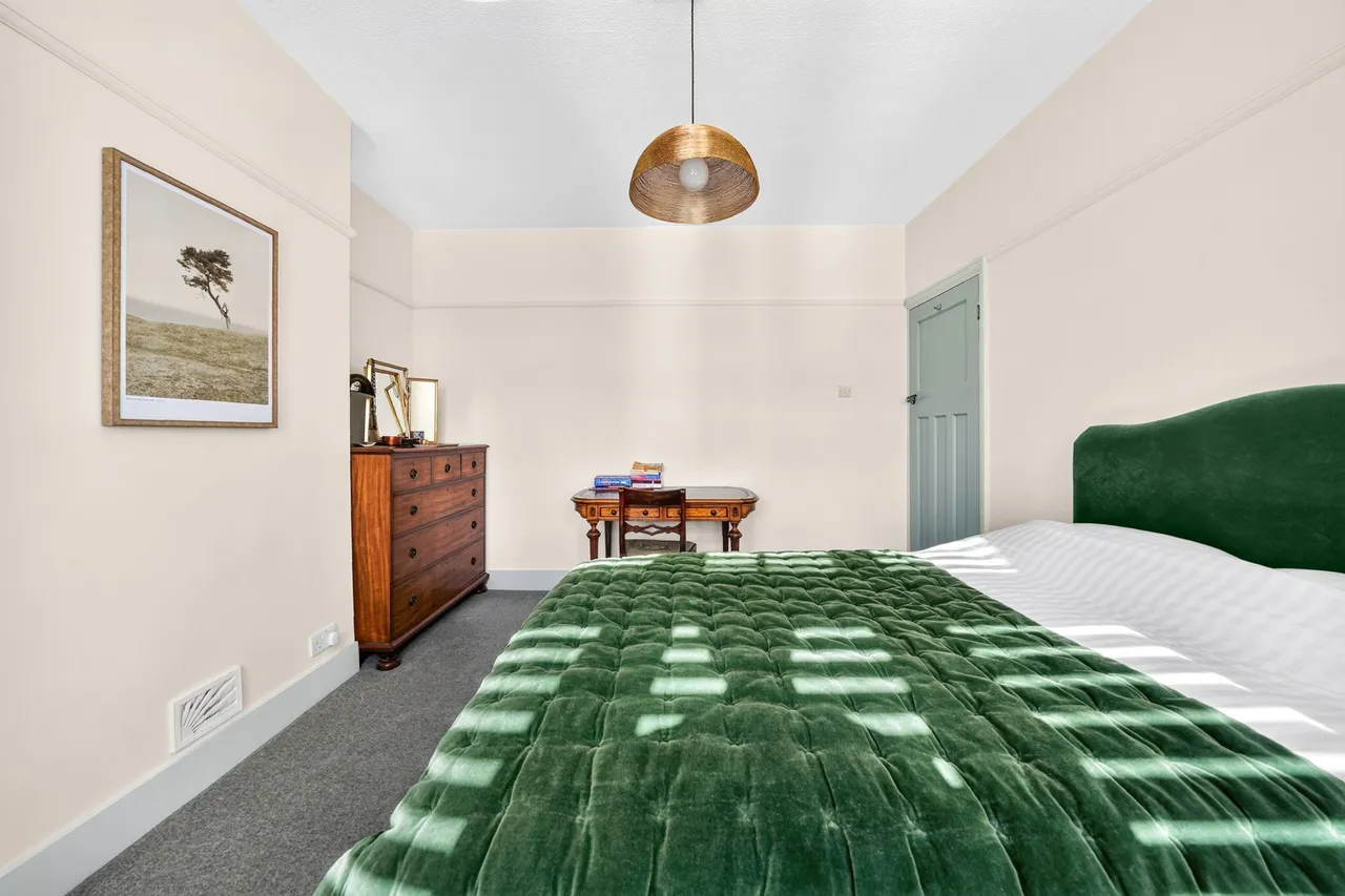 Broadmead Road, Woodford Green, IG8, photo 24