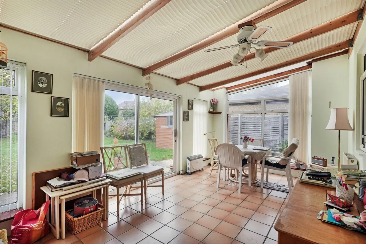 Chestnut Avenue, Hampton, TW12 2NY, photo 7