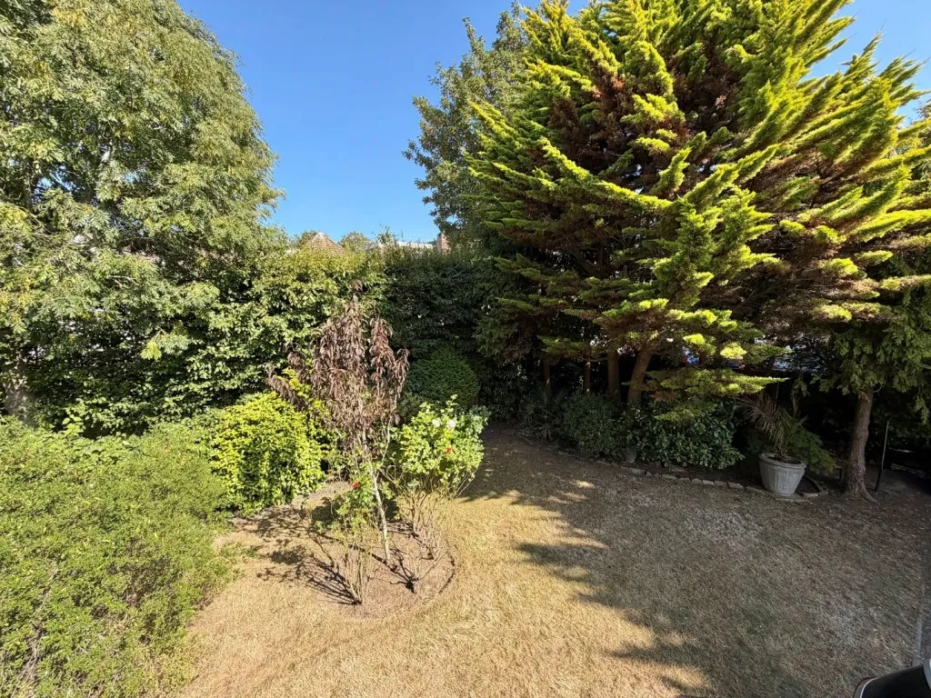 Cranleigh Close, Bexhill on Sea, photo 22