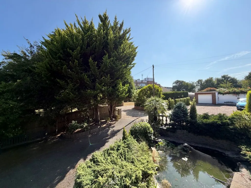 Cranleigh Close, Bexhill on Sea, photo 25