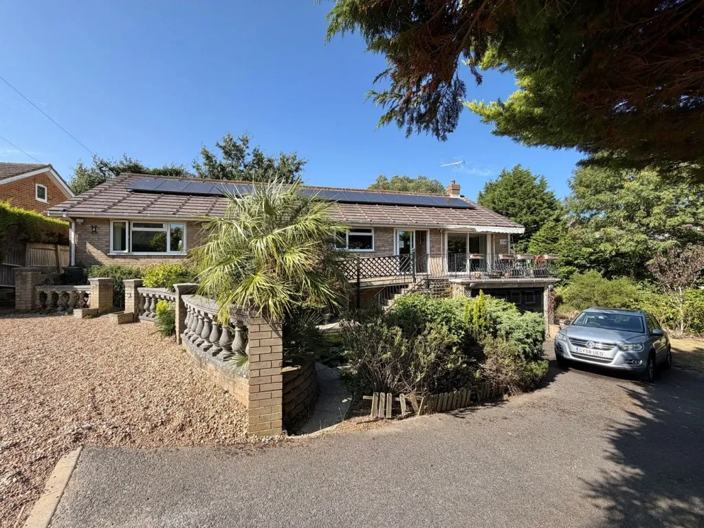 3 bed house for sale, Cranleigh Close, Bexhill on Sea