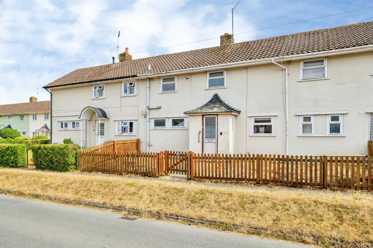 4 bed house for sale — Antrobus Road, Amesbury, Salisbury