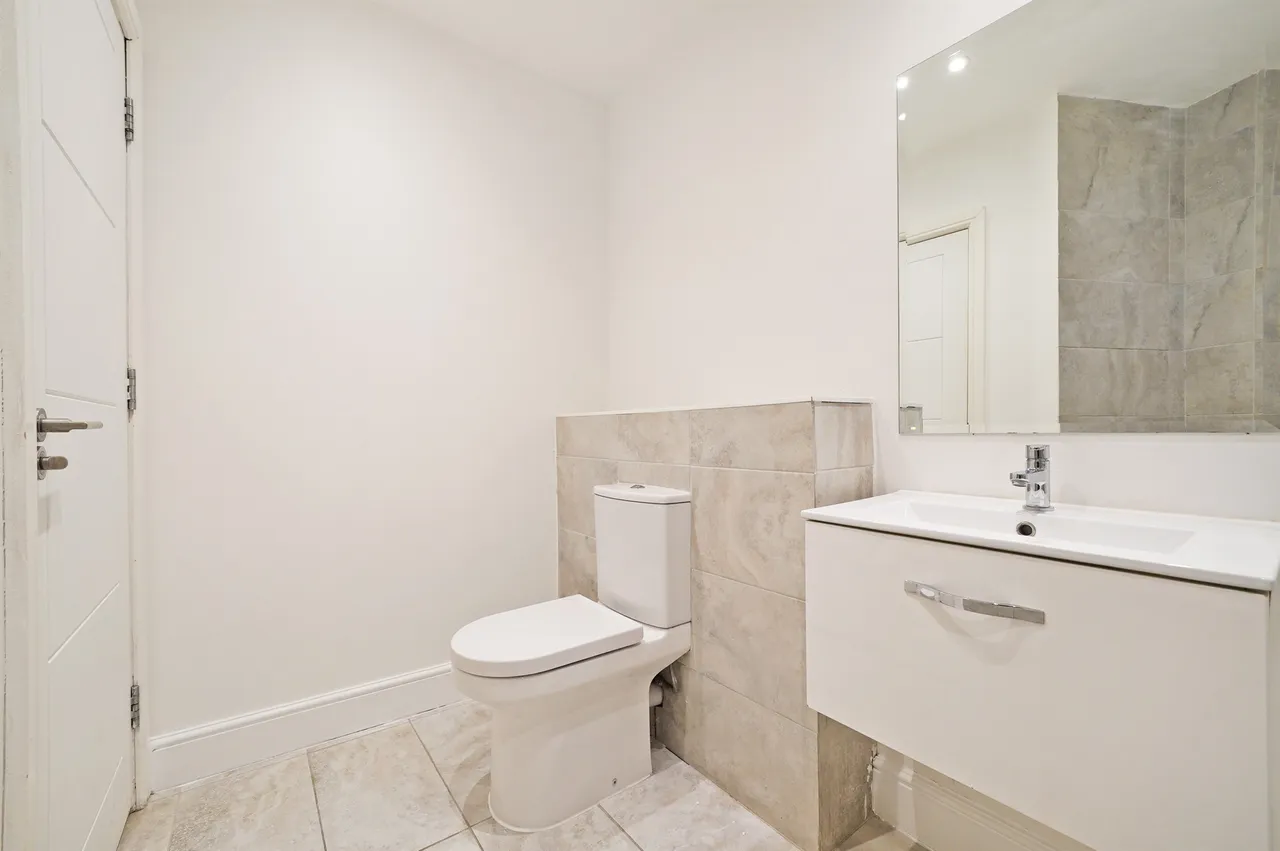 Station Approach, Tadworth, photo 11