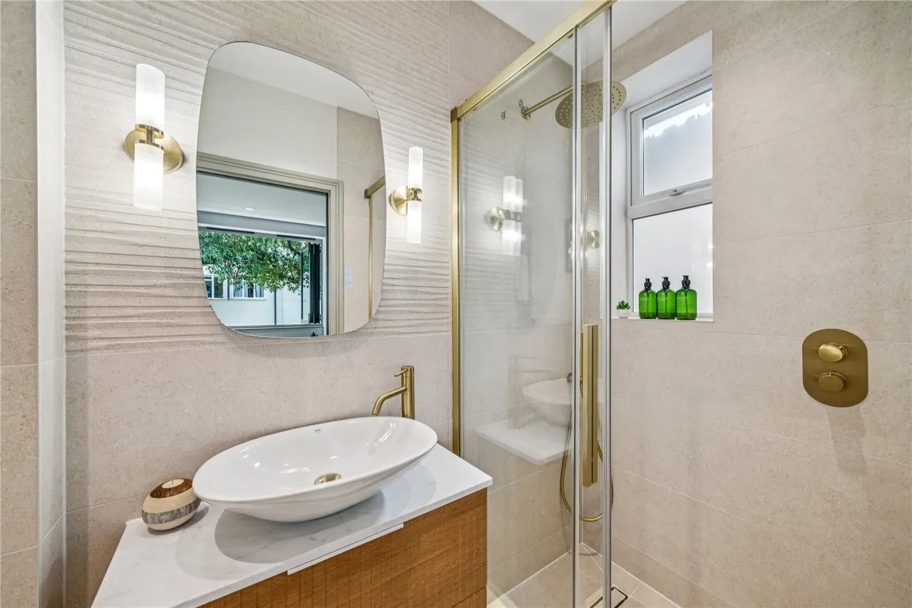 Alderbrook Road, London, SW12, photo 8