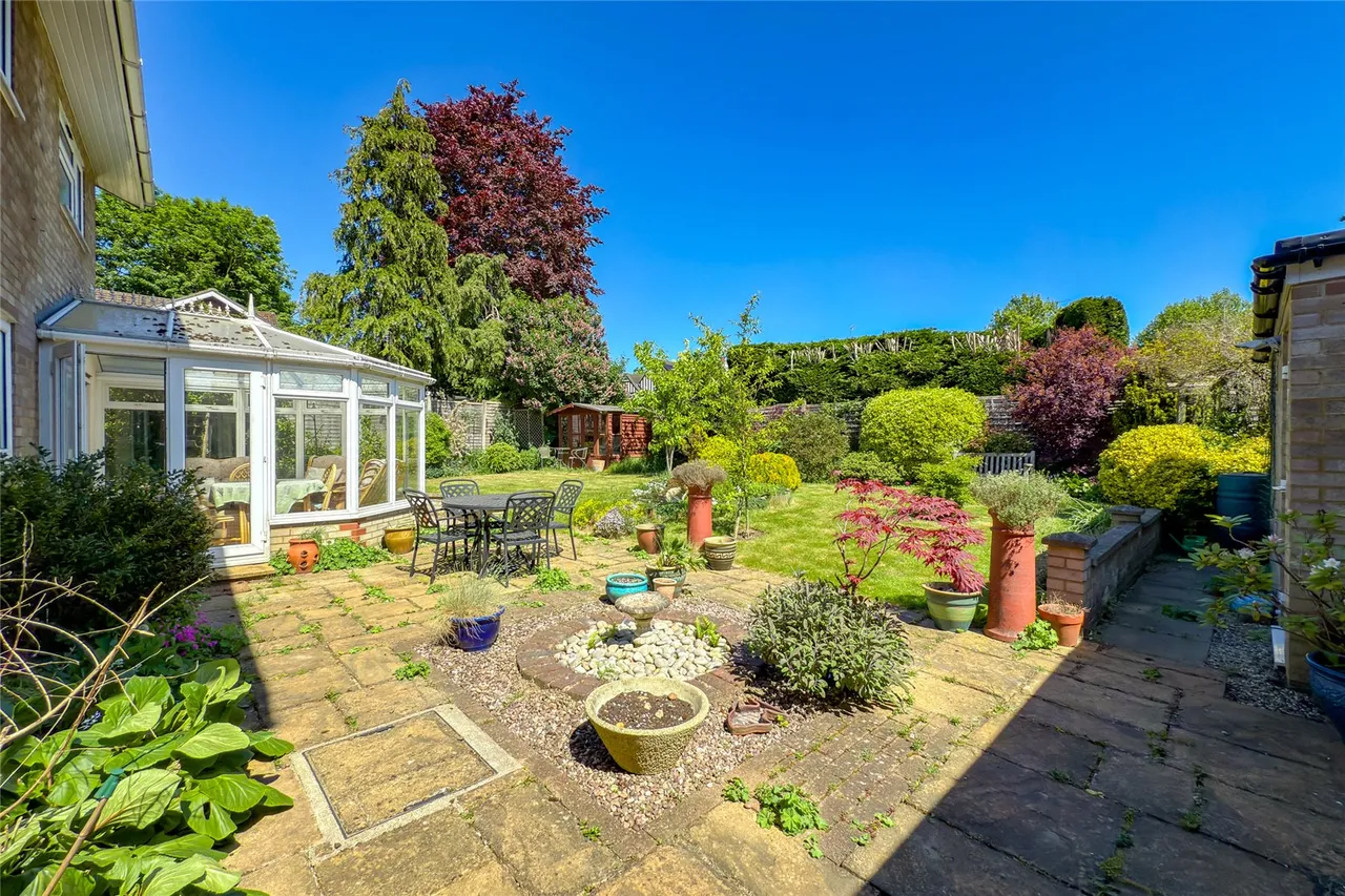 Meadowcroft, St. Albans, Hertfordshire, AL1 1UG, photo 11
