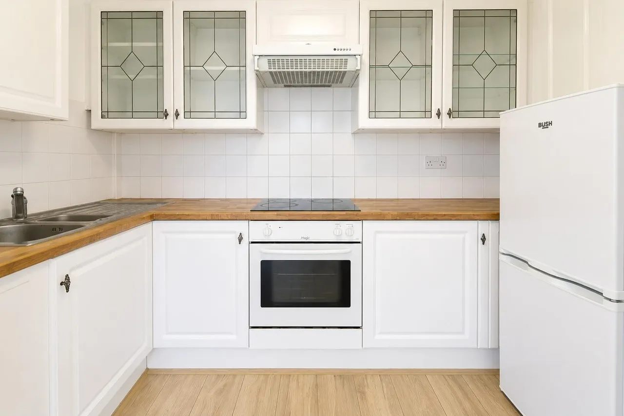 2 bed flat to rent — Oakleigh Road North, London N20 0TX
