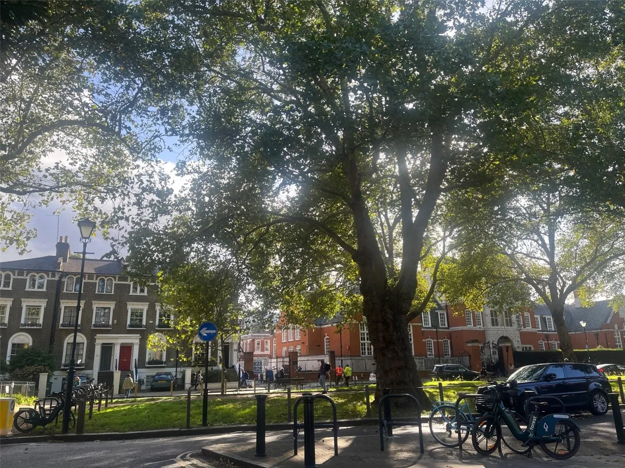 Sinclair Road, London, photo 16