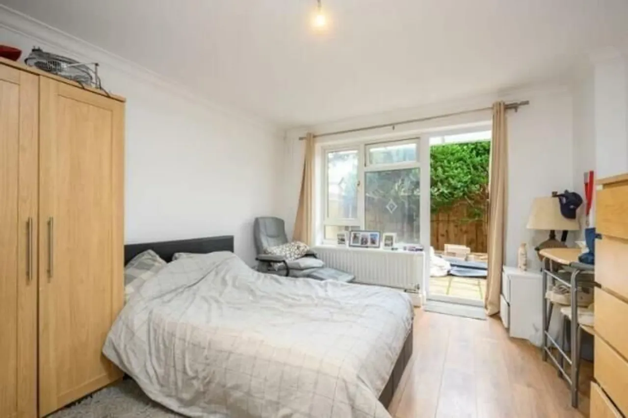Ambleside Avenue, Walton-on-thames, K..., photo 6