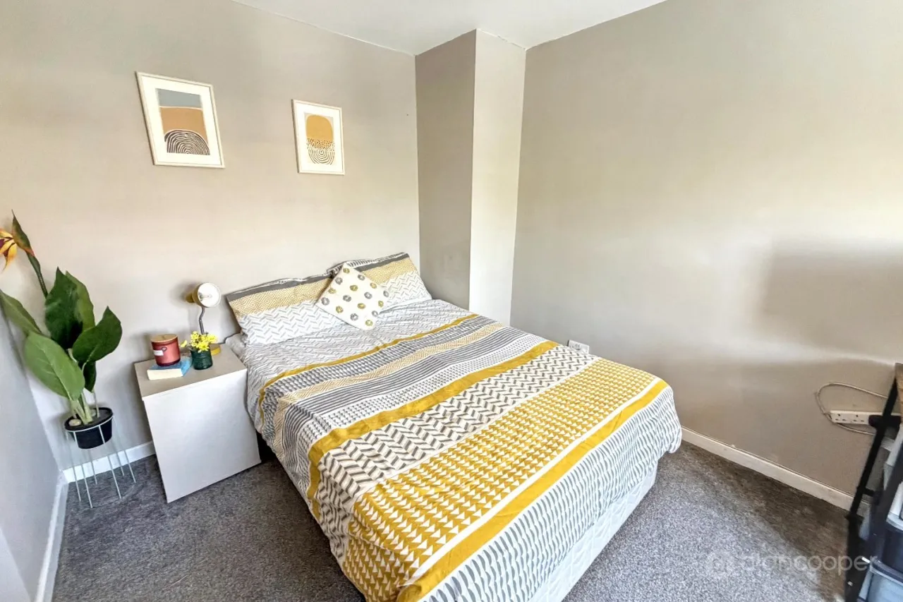 Woodcote Avenue, St Nicolas Park, CV11, photo 15