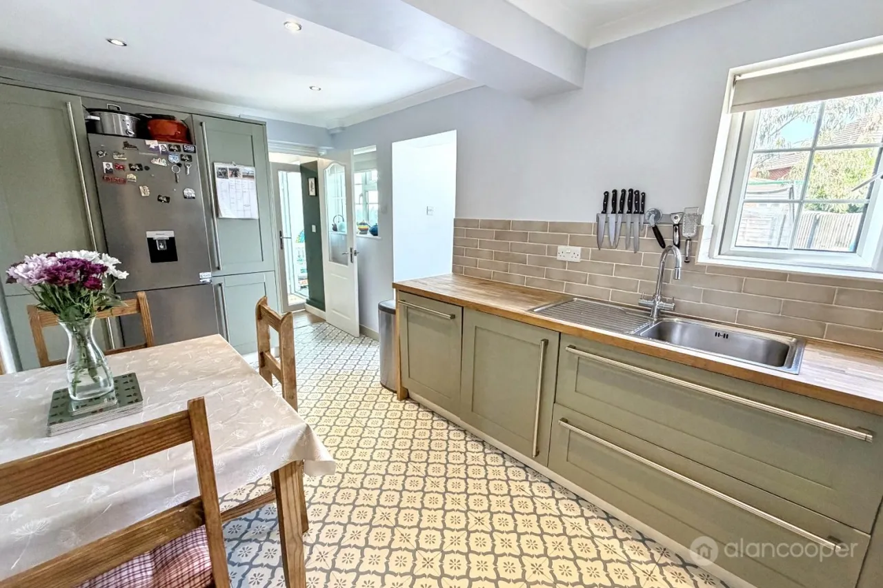 Woodcote Avenue, St Nicolas Park, CV11, photo 12