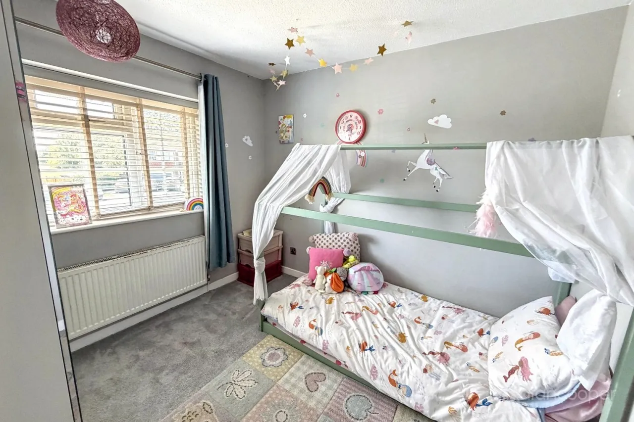 Woodcote Avenue, St Nicolas Park, CV11, photo 17