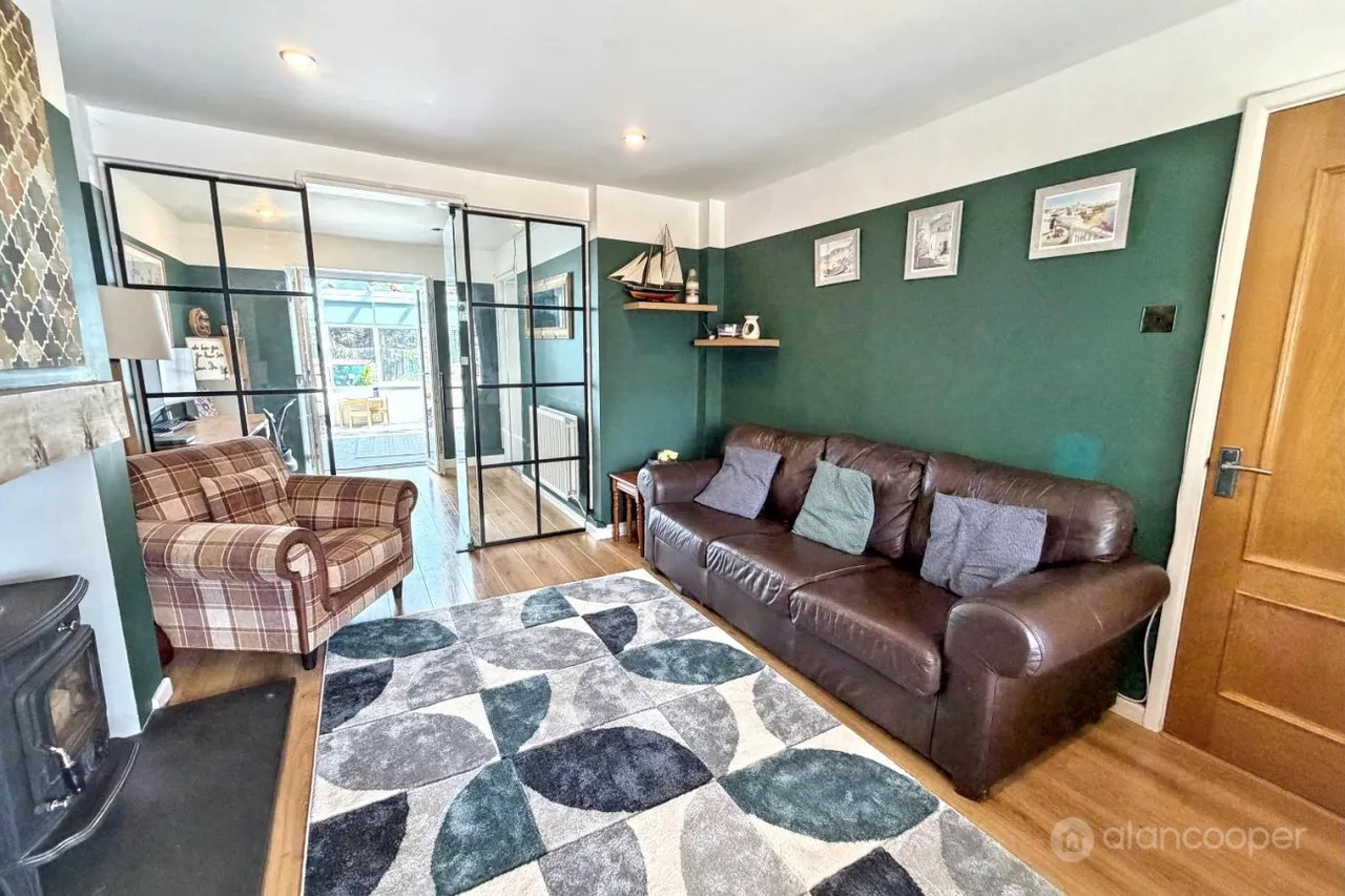 Woodcote Avenue, St Nicolas Park, CV11, photo 3