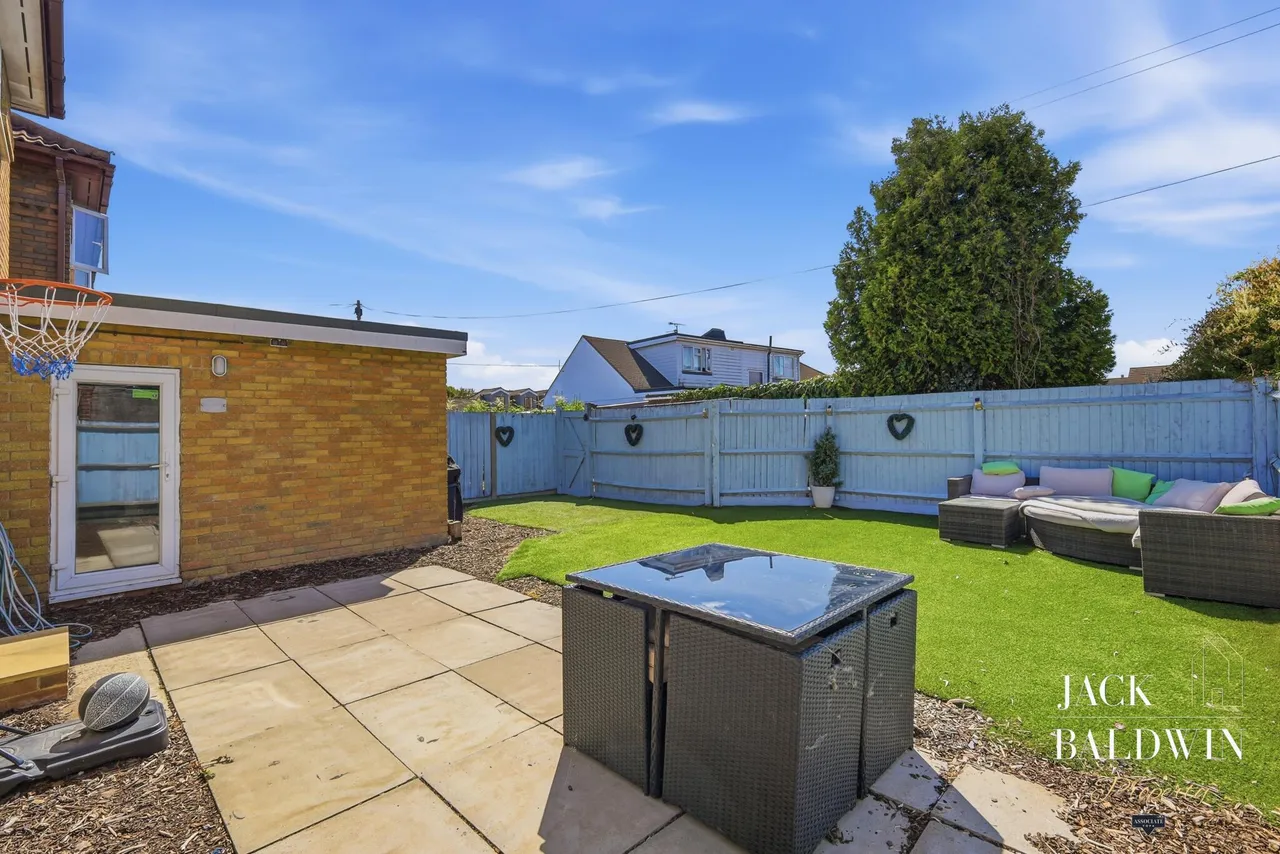 Furtherwick Road, Canvey Island, SS8, photo 4