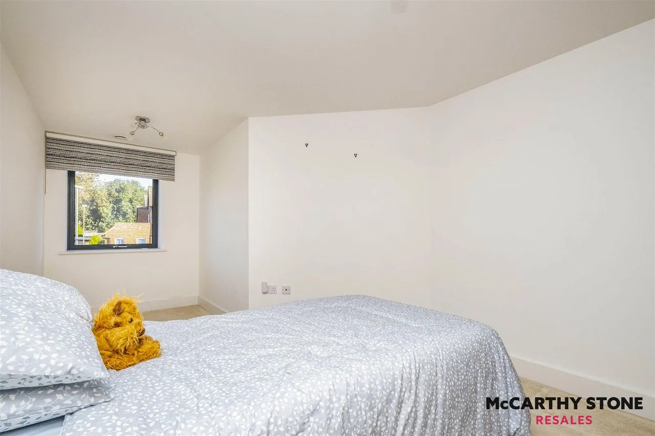 St. Margarets Way, Midhurst, GU29, photo 13