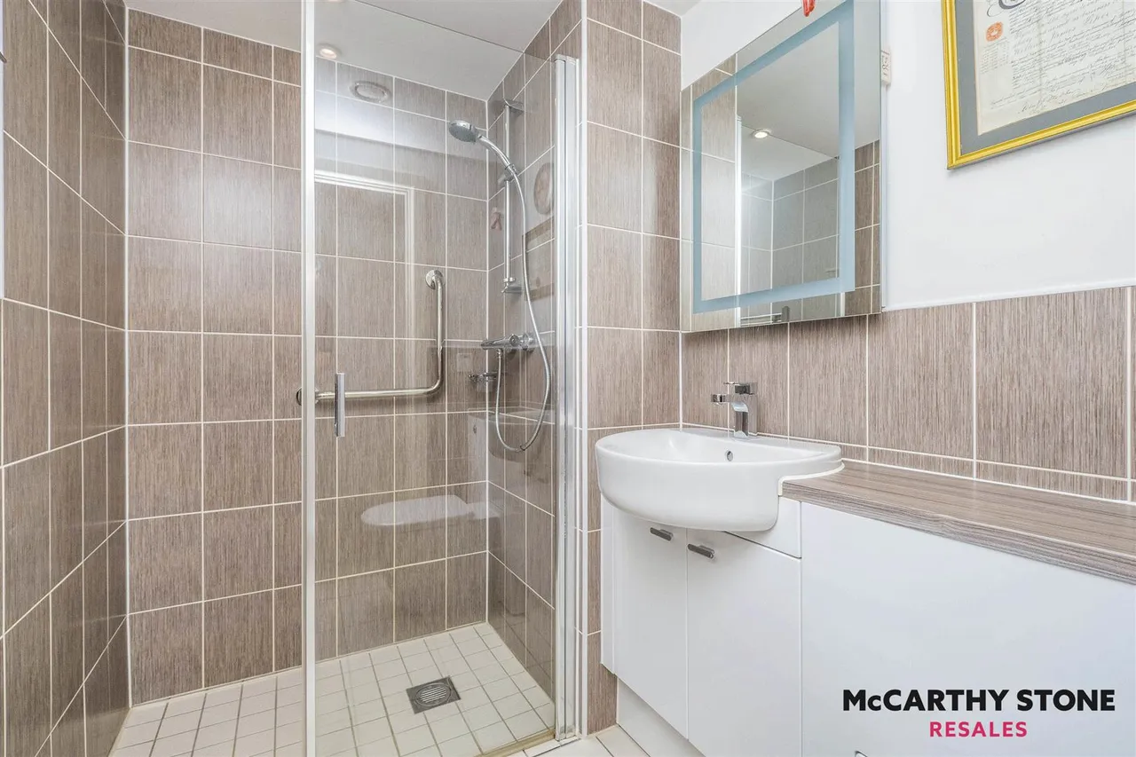 St. Margarets Way, Midhurst, GU29, photo 14