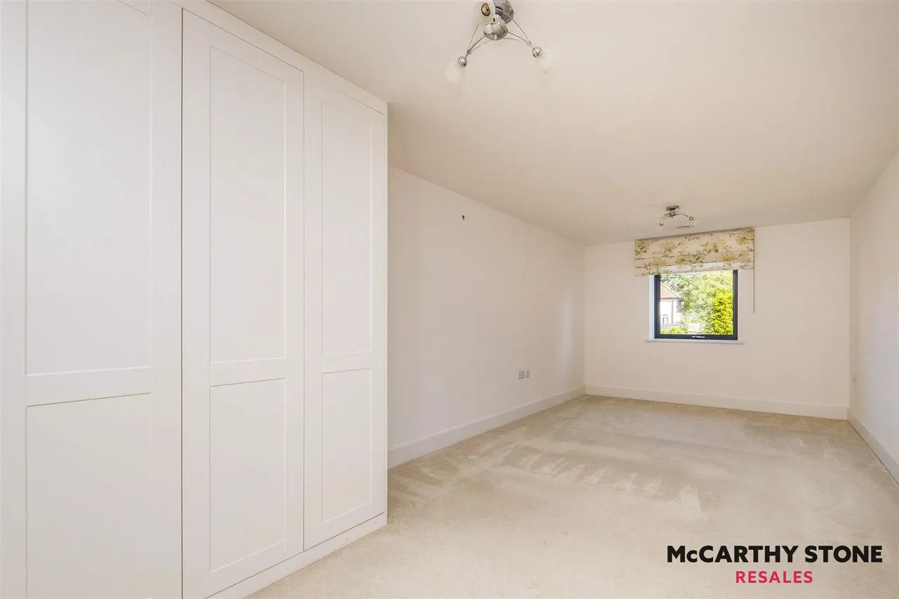 St. Margarets Way, Midhurst, GU29, photo 8
