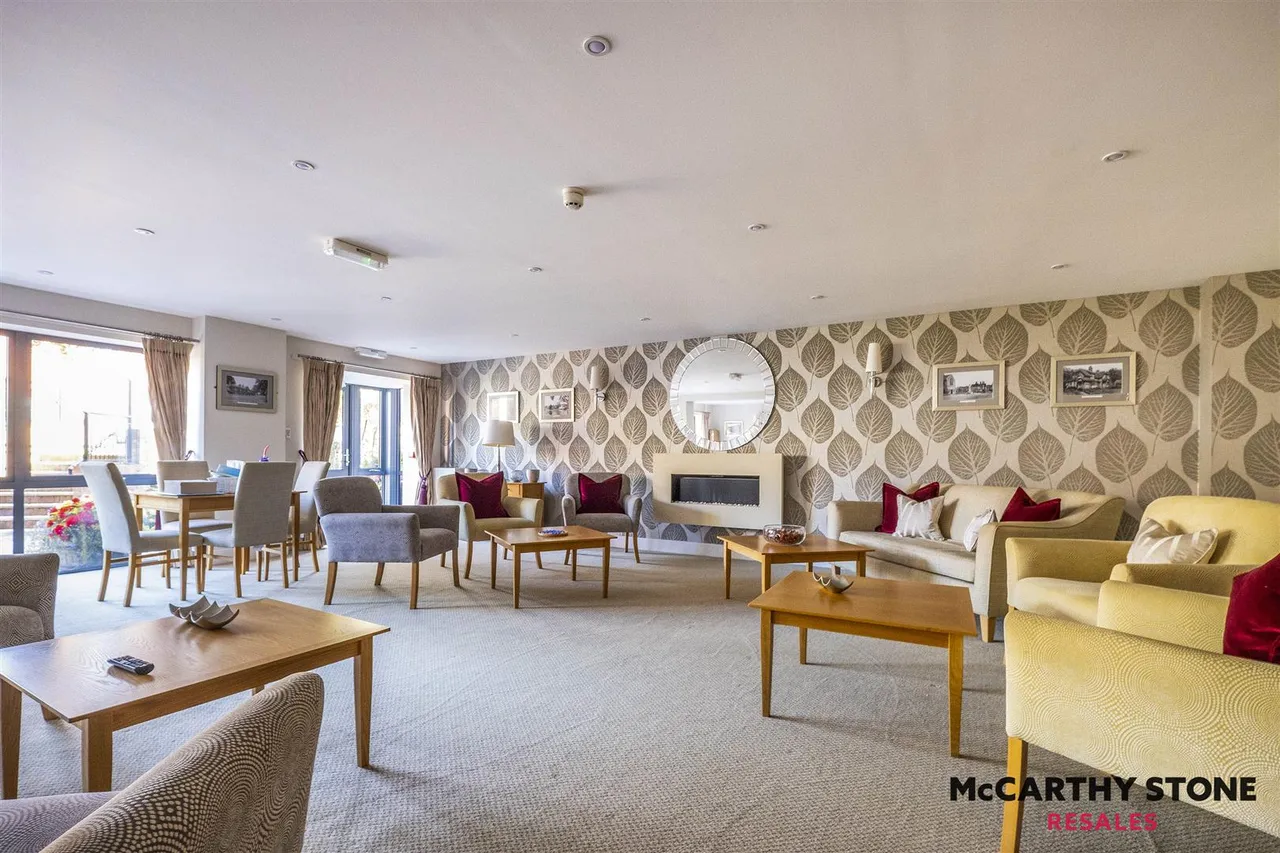 St. Margarets Way, Midhurst, GU29, photo 17