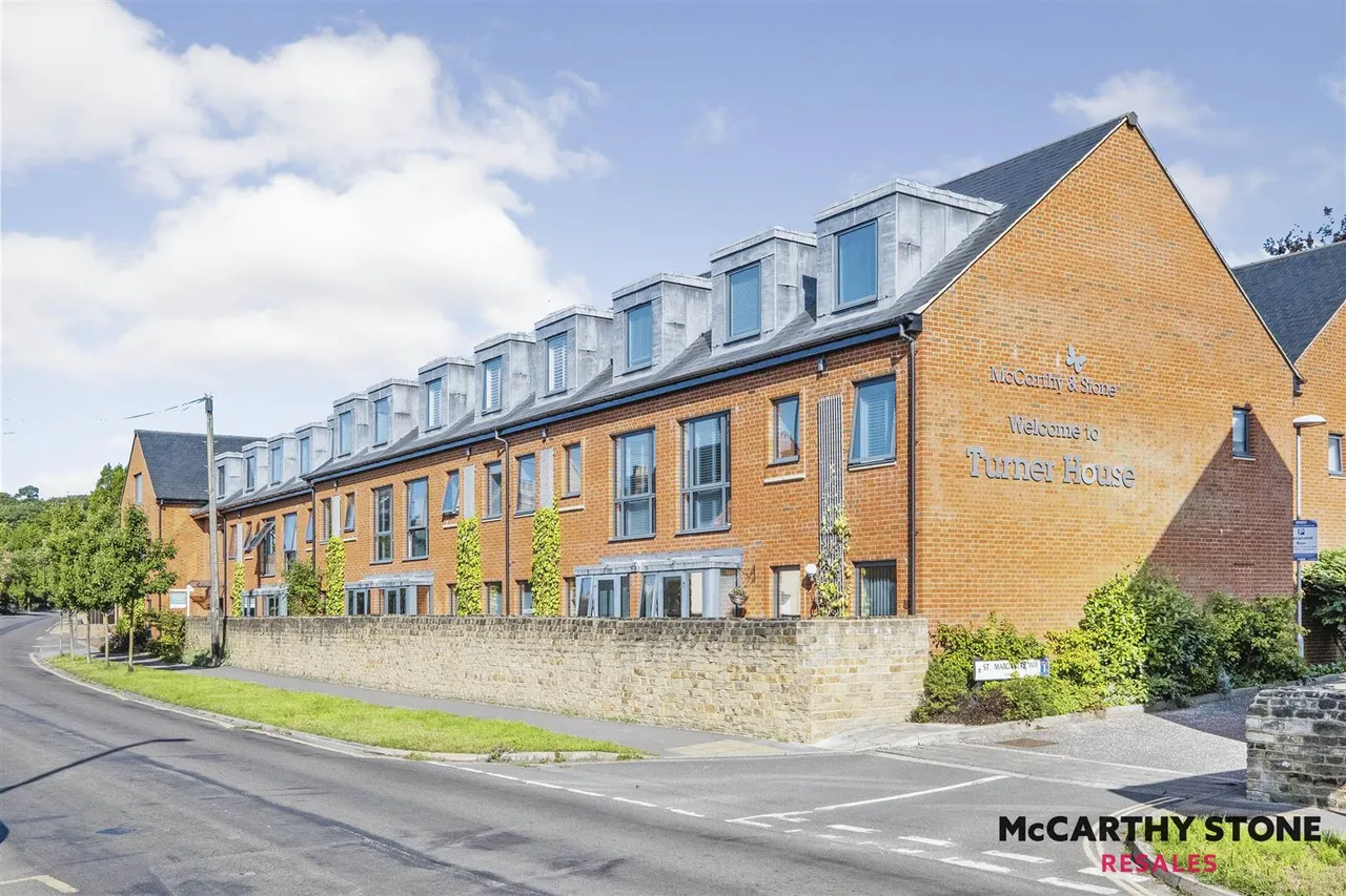 St. Margarets Way, Midhurst, GU29, photo 22